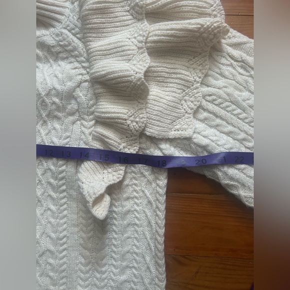Romantic Ruffled Cable Knit Sweater - Picture 4 of 4